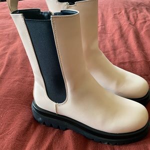 Pretty Little Thing light pink boots